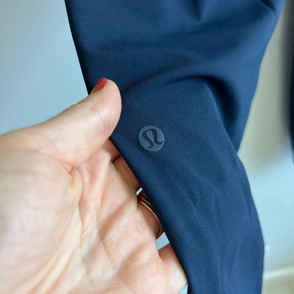 BUNDLE Lululemon Stretch High-Rise Jogger Full Length & Energy Bra, Size 8 - Picture 4 of 11